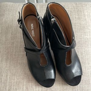 NINE WEST 4” heel Black Bootie shoeboot